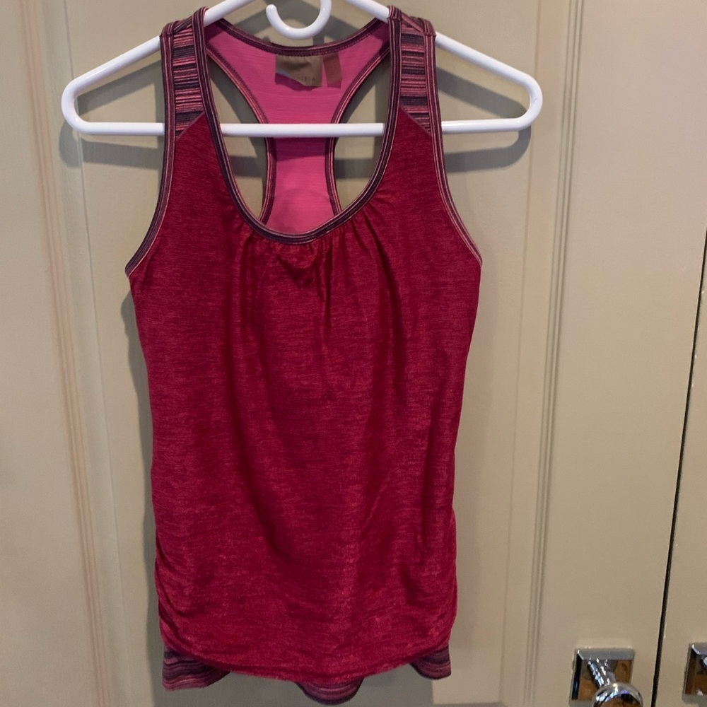 Athleta Tank 36DD